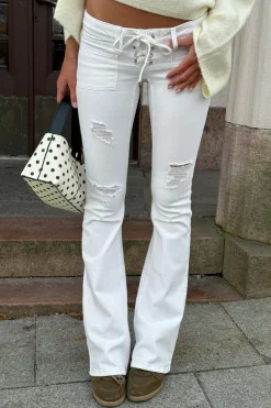 14+ pleated tie jeans