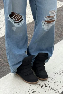 14+ wedge sneakers