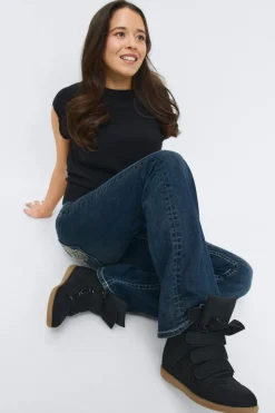 14+ wedge sneakers