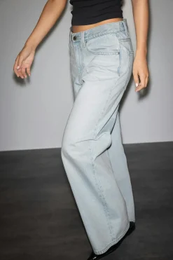 Baggy babe jeans