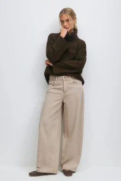 Barrel balloon jeans