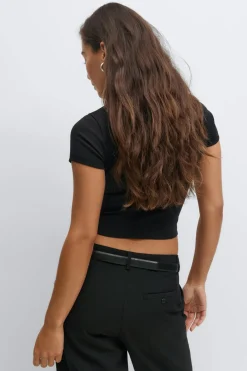 Basic tight top