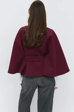 Belt cape jacket