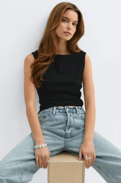 Boatneck tanktop