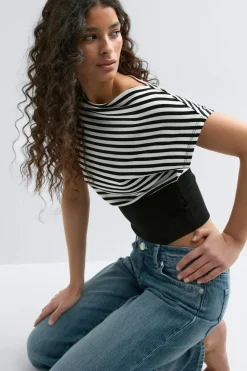 Boatneck top