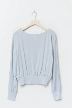 Boatneck top