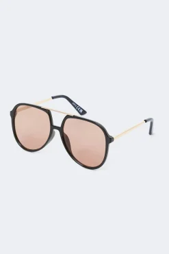 Bold aviator sunglasses