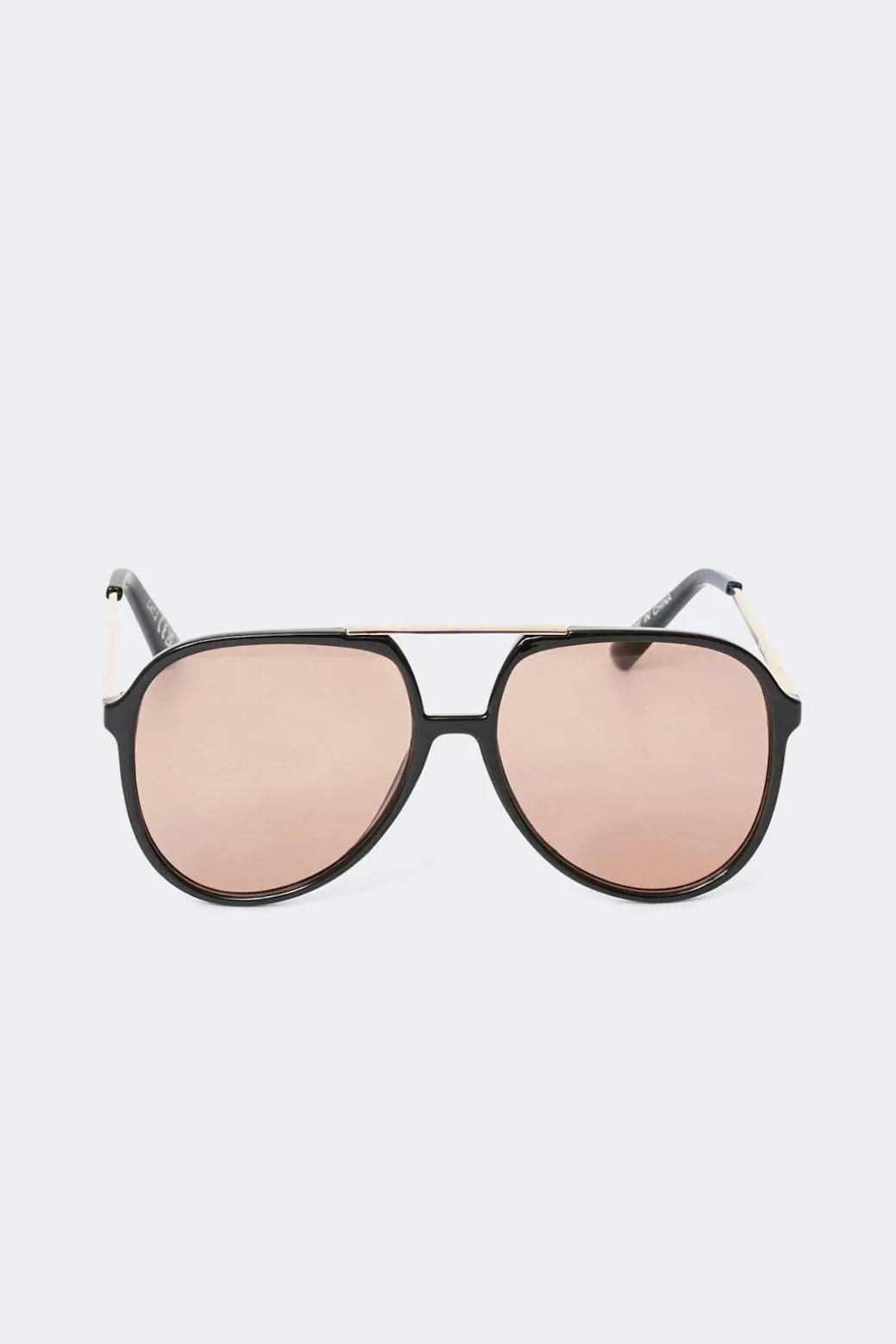 Bold aviator sunglasses