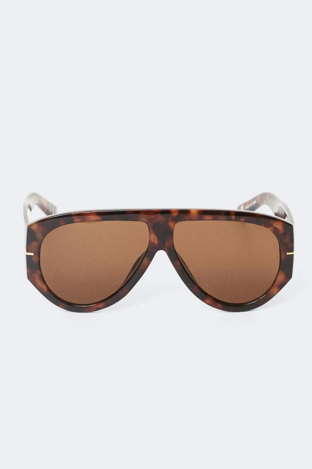 Bold aviator sunglasses