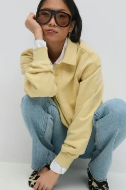 Bold aviator sunglasses