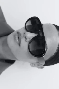 Bold aviator sunglasses