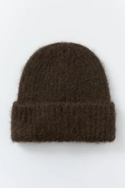 Chunky hairy beanie