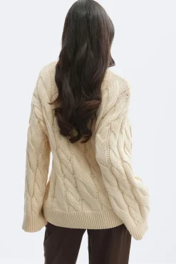 Chunky knitted cable cardigan