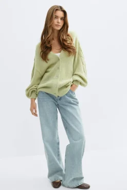 Chunky knitted cardigan