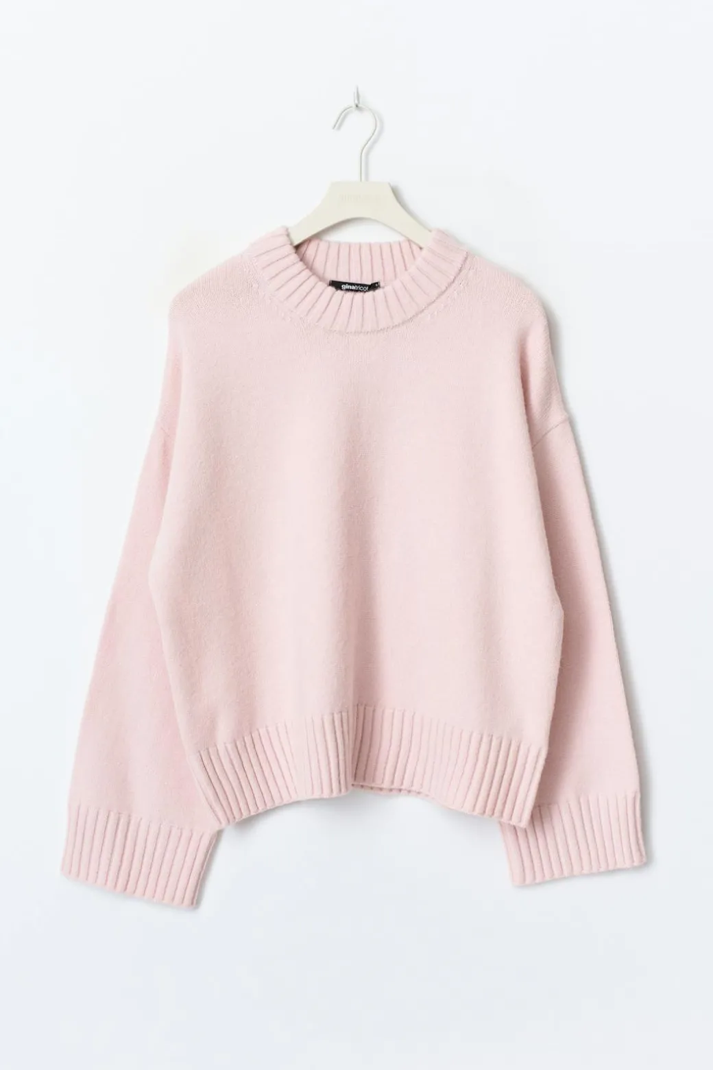 Crew neck knitted sweater