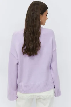Crew neck knitted sweater