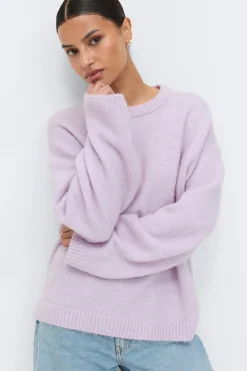 Crew neck knitted sweater