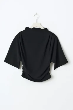 Drapy top