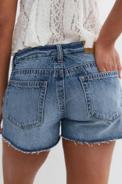 Drop loose denim shorts