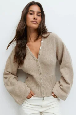 Fitted waist knitted cardigan