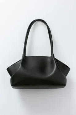 Fold detail shoulder bag