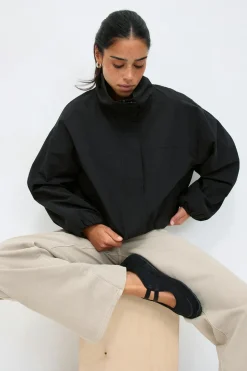 High neck sporty jacket