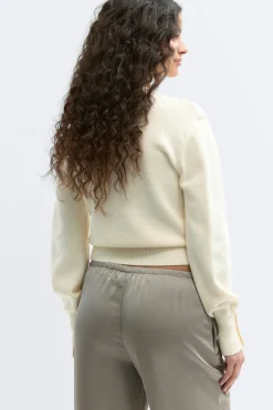 Knitted cardigan