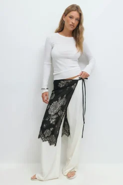 Lace apron skirt