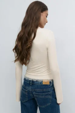 Lace detail scoop neck top