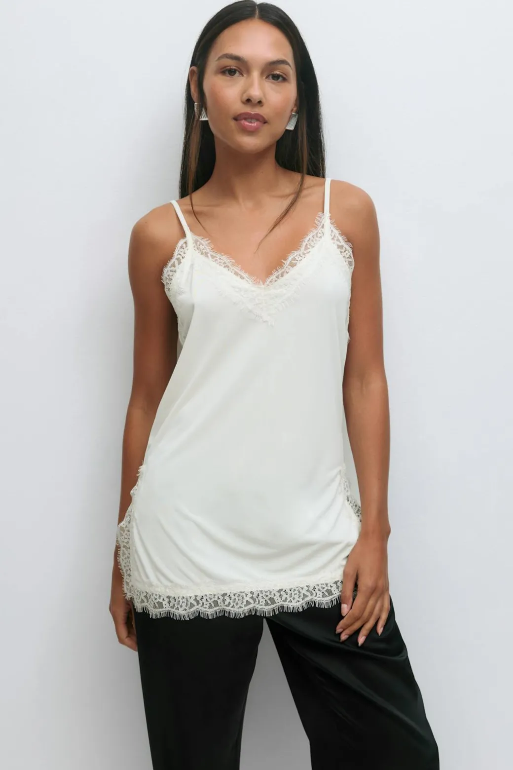 Lace detail singlet
