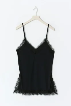Lace detail singlet