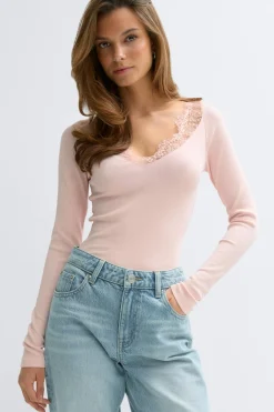 Lace detail top