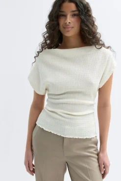 Lacing back top