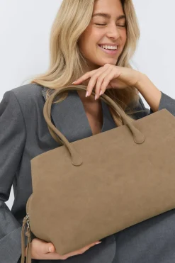 Large shopper