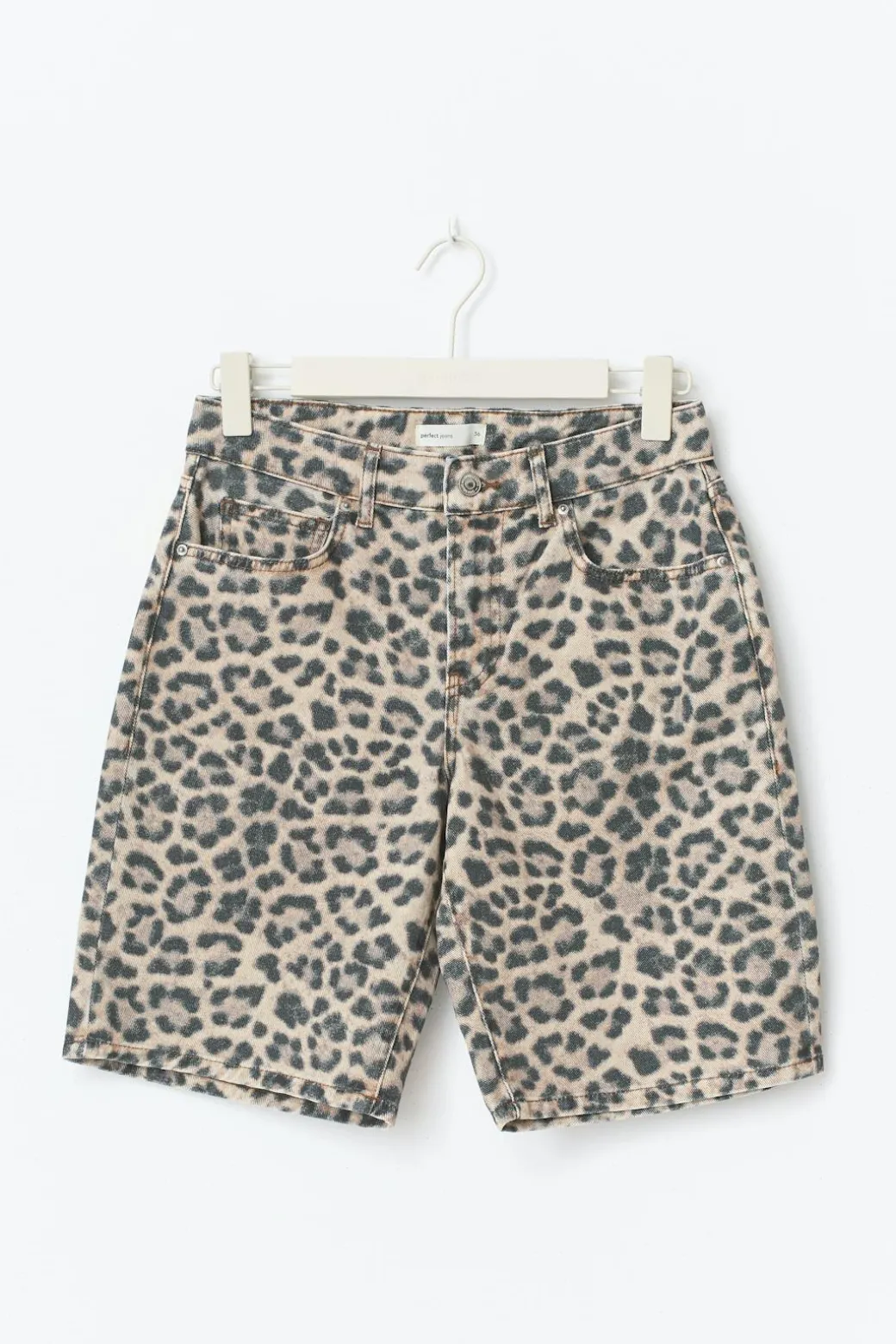 Leopard denim jorts