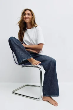 Low wide jeans