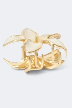 Metal flower hair clip