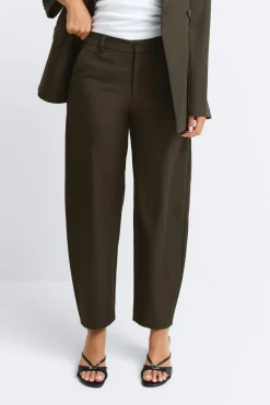 Mid waist barrel trousers