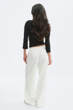 Mid waist pleated trousers