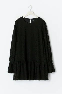 Mini lace dress