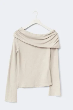 One shoulder top