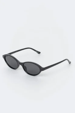Oval sunglasses
