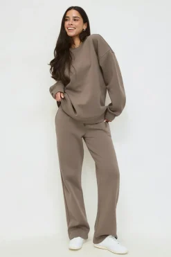 Oversized crew neck sweater