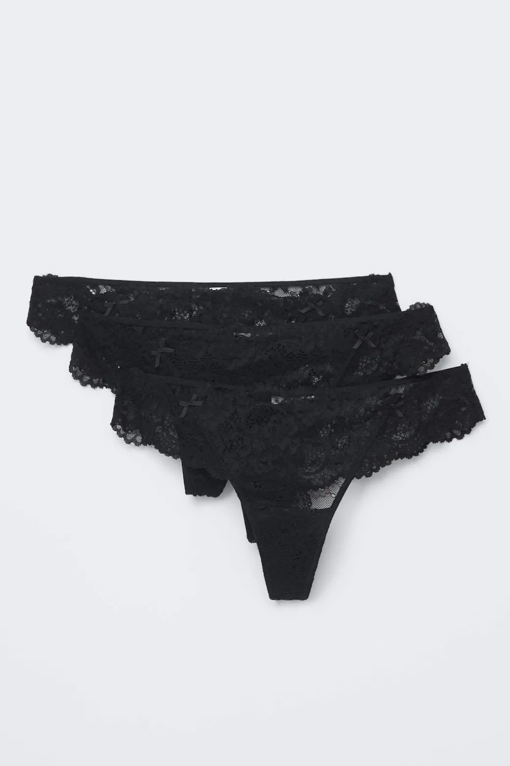 3-pack scallop lace thong
