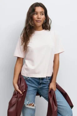 Perfect tee