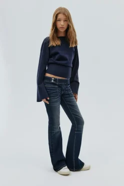 Pleated flare jeans