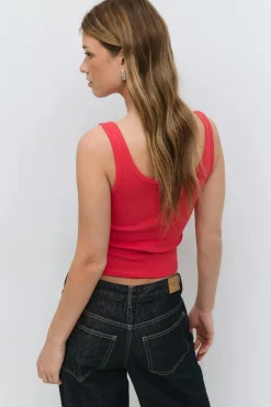 Print rib tank