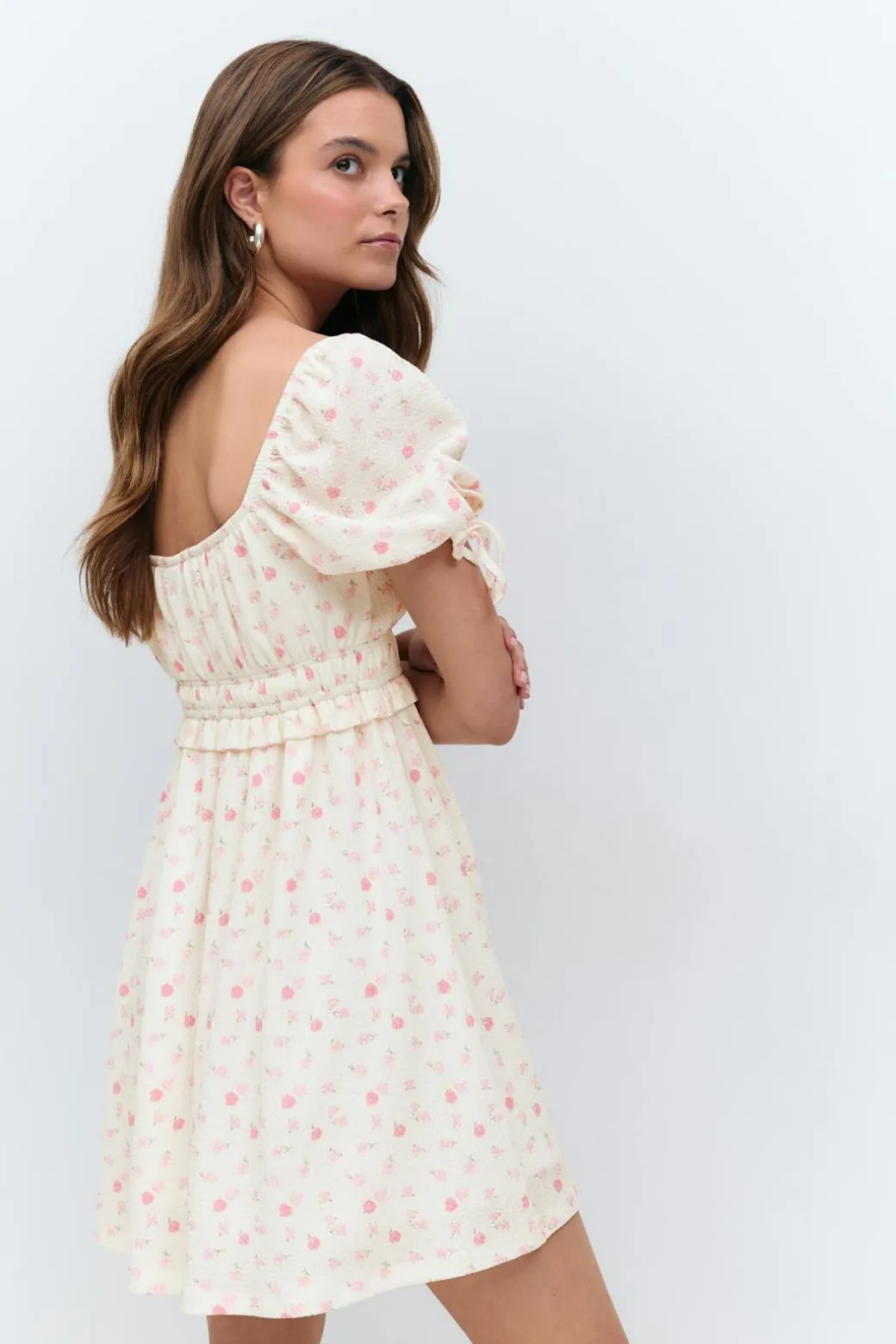 Puff sleeve dress