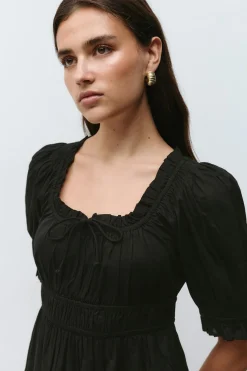 Puff sleeve dress