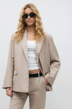 Relaxed blazer